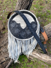 Load image into Gallery viewer, Black Beauty