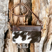 Load image into Gallery viewer, leatherbellea, leather belles, wristlet