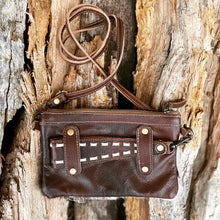 Load image into Gallery viewer, cowhide wristlet